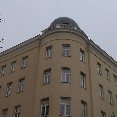 St Martin Apartment Wina Bagian luar foto