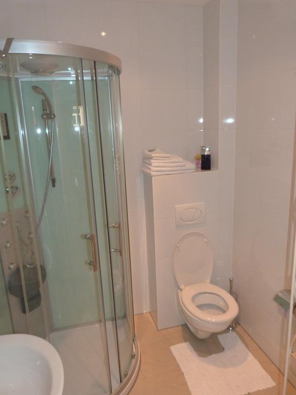 St Martin Apartment Wina Bagian luar foto