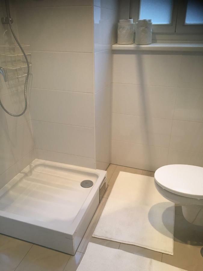 St Martin Apartment Wina Bagian luar foto