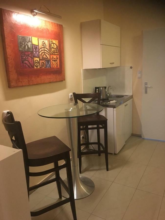 St Martin Apartment Wina Bagian luar foto