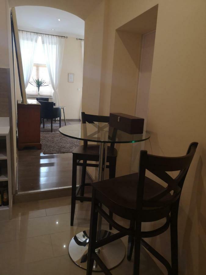 St Martin Apartment Wina Bagian luar foto
