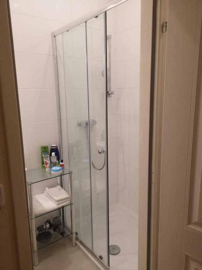 St Martin Apartment Wina Bagian luar foto