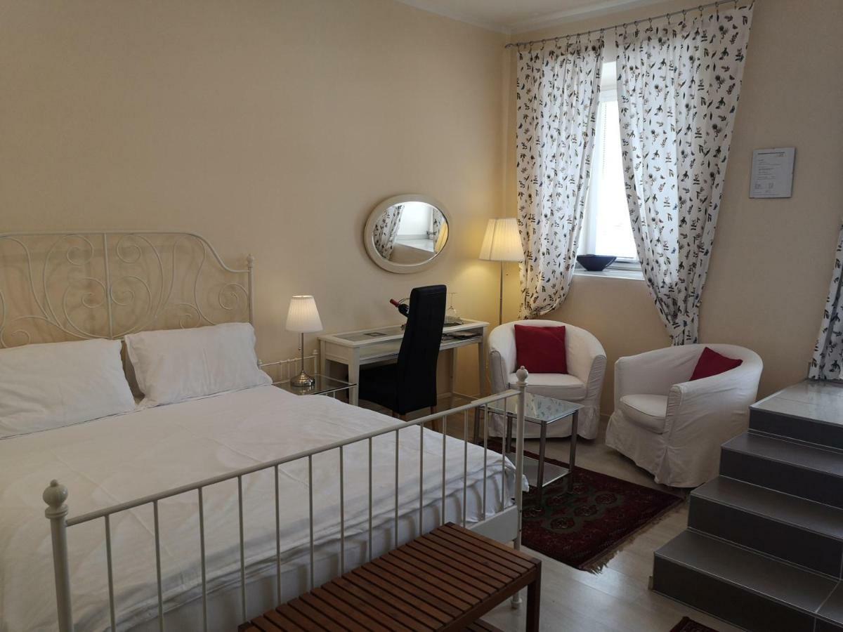 St Martin Apartment Wina Bagian luar foto